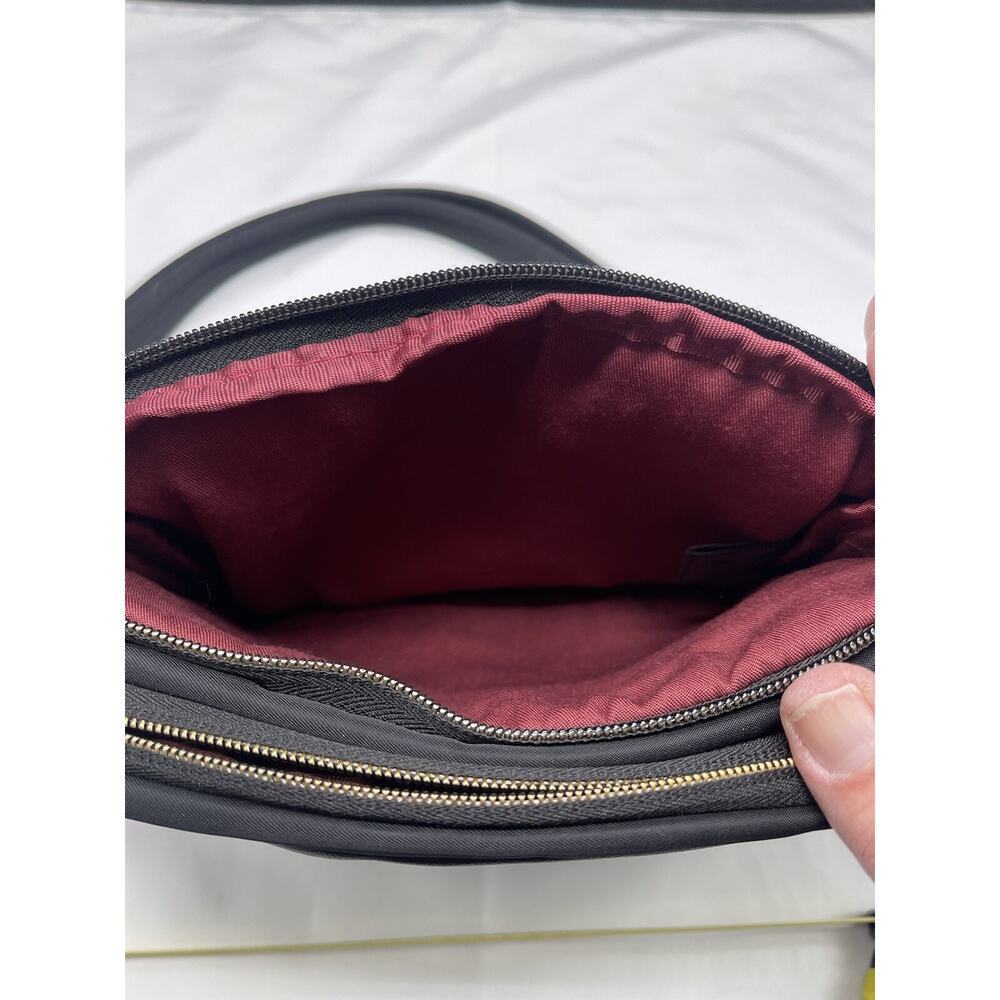 Travelon Anti-Theft-Small Crossbody Bag, Black - Picture 10 of 13
